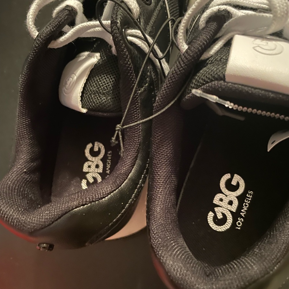 Guess Brand Sneakers 7.5 womens